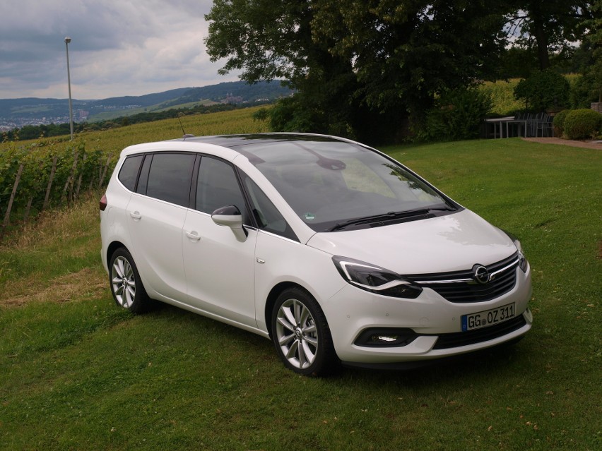 Opel Zafira...