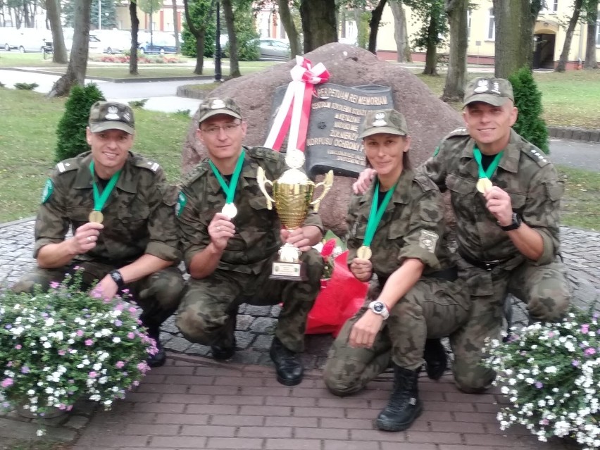 Drużynie BiOSG wystąpiła w składzie  mjr SG Tomasz Skawiński...