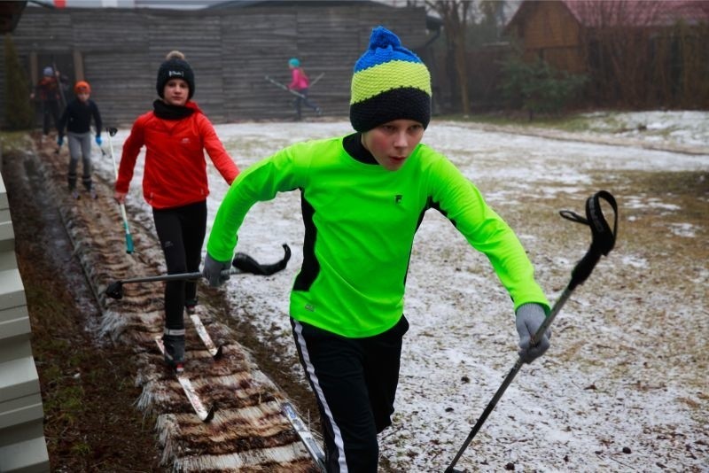 Las Pietrasze dla narciarzy. Dziś rusza wypożyczalnia (zdjęcia)