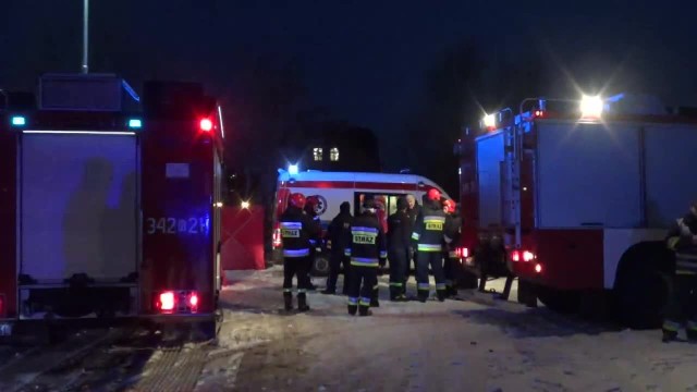 Akcja ratownicza w rzece Elbląg. Strażacy wydobyli 59-latka (29.01.2019)