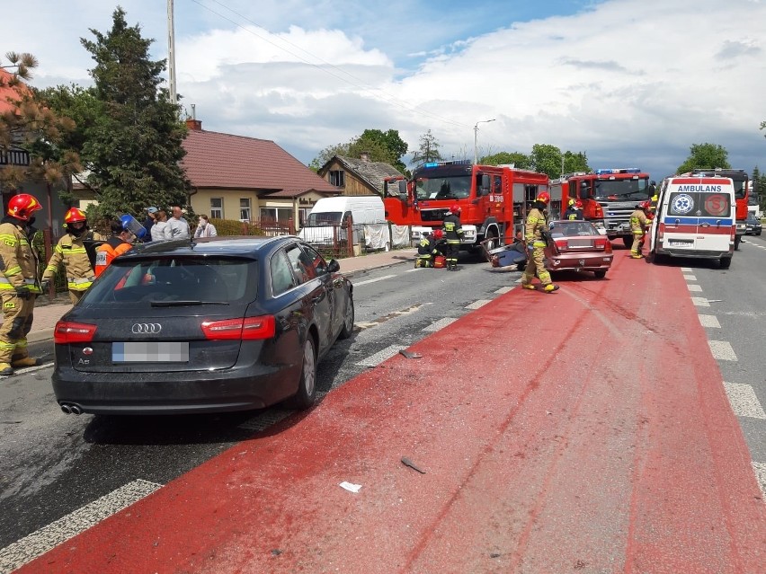 Niedrzwica Duża: Zderzyły się dwa samochody. Cztery osoby ranne