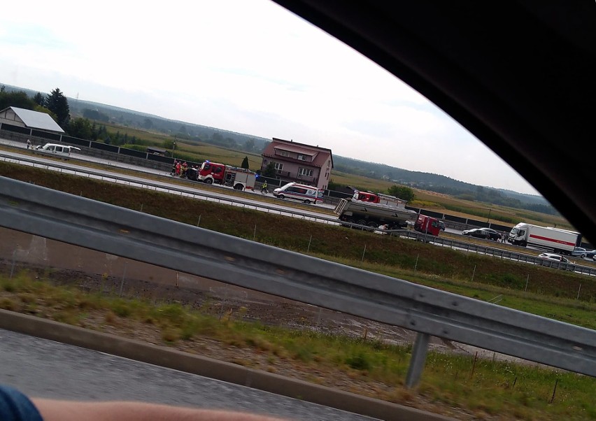 Wypadek na autostradzie A4 w Woli Małej, w powiecie...