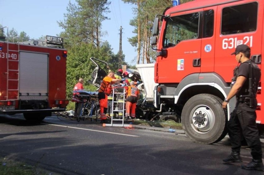 Śmiertelny wypadek w Pokrzywnicy pod Wągrowcem: Nie żyją...