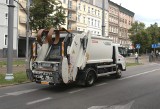 Mieszkańcy Szczecina kontra firmy, które wywożą odpady. Śmieciarki uszkadzają auta. To wina mieszkańców? 
