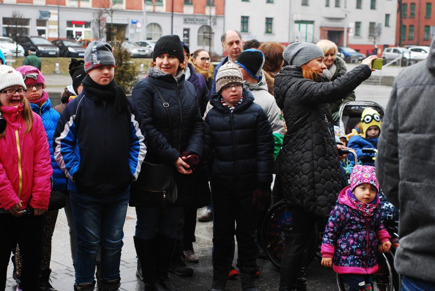 Ruda Śląska: Nowe autobusy trafiły do niepełnosprawnych