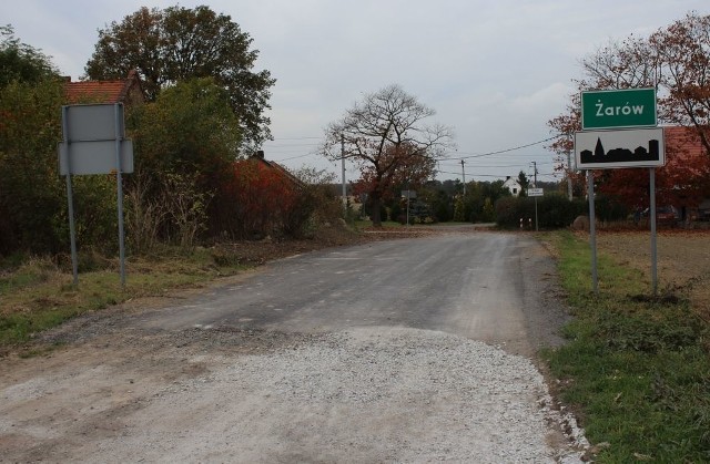 Drogę o długości 1, 75 km wybudowano w Żarowie w gminie Grodków.