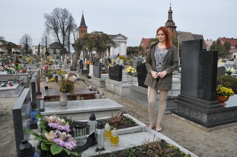 W tym miejscu pochowana została Gertrud Kontny, prababcia...