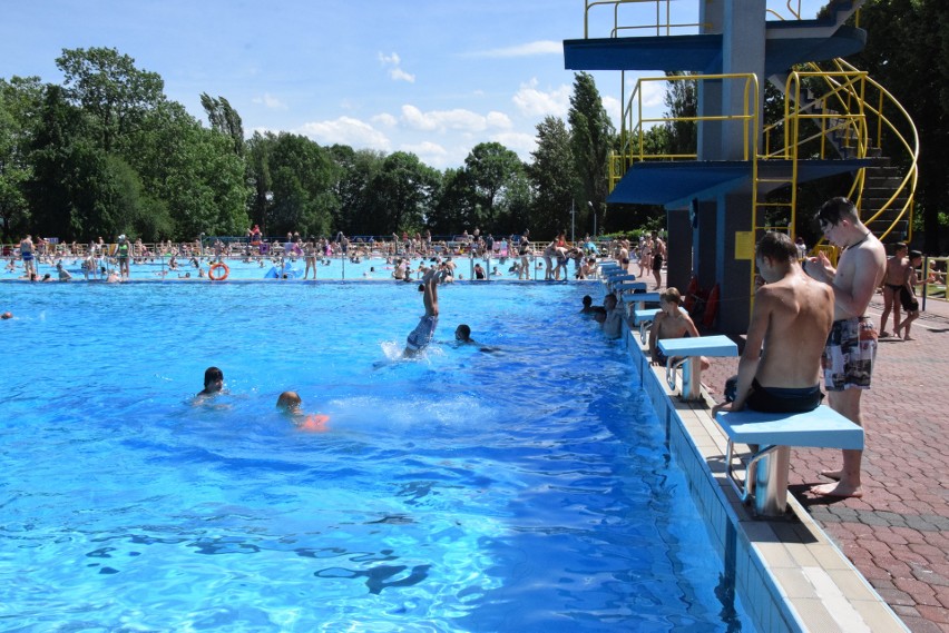 Bielsko-Biała: Kąpielisko Panorama przeżywa oblężenie [ZDJĘCIA]