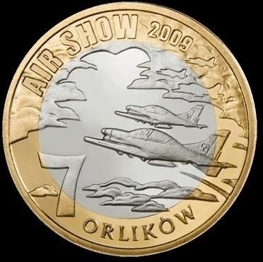 Takimi okolicznościowymi monetami &#8211; 7 orlików i 7 jastrzębi, będzie można kupować artykuły podczas Air Show i w sklepach do 31 października.
