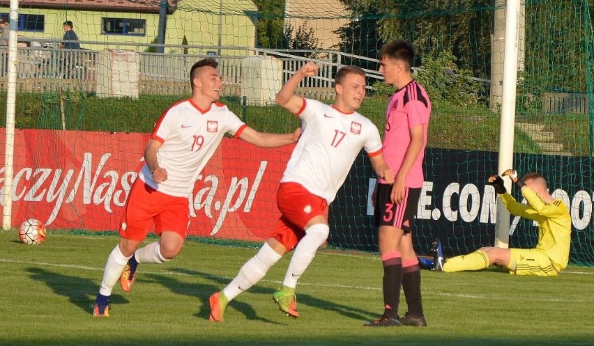 Hit transferowy! Nasz piłkarz podpisał kontrakt z Lens! Kacper Sadłocha w piątek wylatuje już do Francji [ZDJĘCIA]