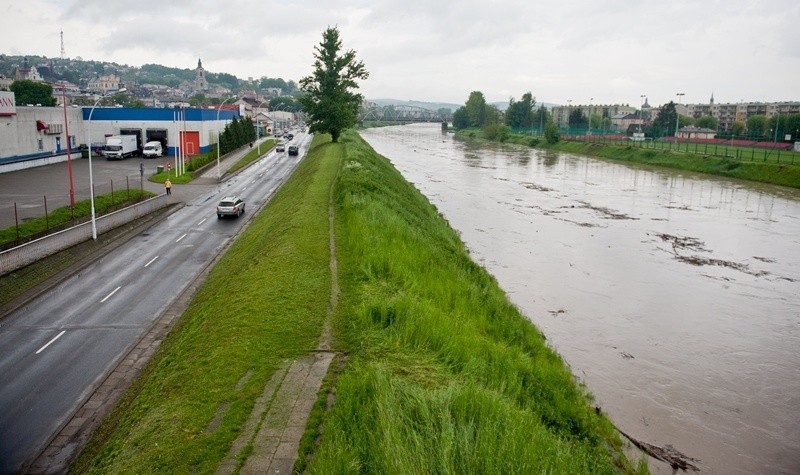 Służby, straże oraz jednostki organizacyjne miasta na...