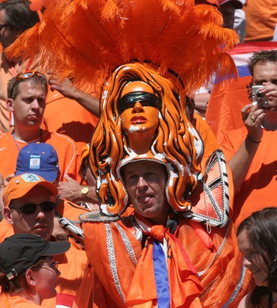 Kibice Oranje na meczu MŚ 2012. Zdjęcie zrobione przez...