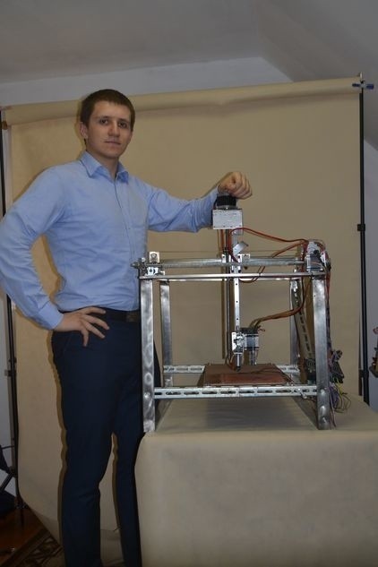 Uczeń Zespołu Szkół Komunikacji skonstruował drukarkę 3D