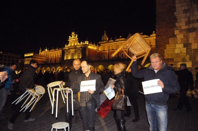 Partia Korwin zorganizowała we wtorek wieczorem na Rynku Głównym pikietę przeciwko zatrzymaniu Marka Mareckiego