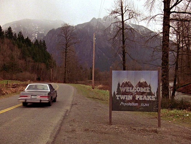 Kultowy serial „Miasteczko Twin Peaks” zadebiutował 8 kwietnia 1990 roku.
