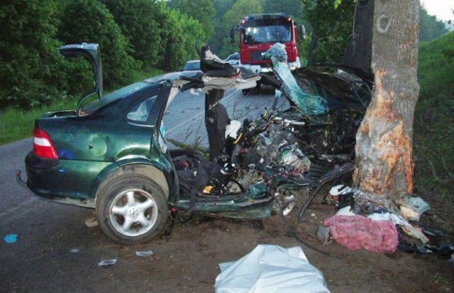 W wypadku między Mrągowem a Kętrzynem w maju 2012 roku zginęły 4 młode osoby. Kierowca opla miał ponad 3 promile alkoholu.