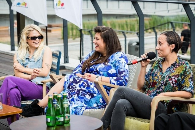 Margaret, Monika Borzym, Paulina Przybysz na konferencji prasowej na tarasie Młynów Rothera zapowiadającej Women’s Voices Festival.