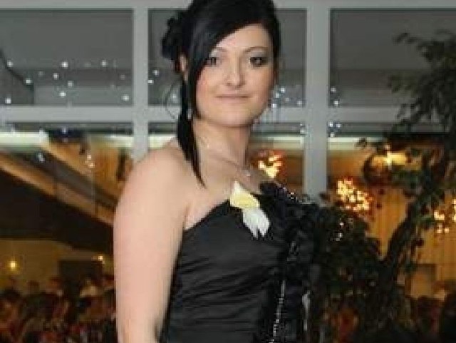 W piątek o godzinie 13 w rankingu Miss Studniówki 2012 prowadziła Magdalena Szwarc.