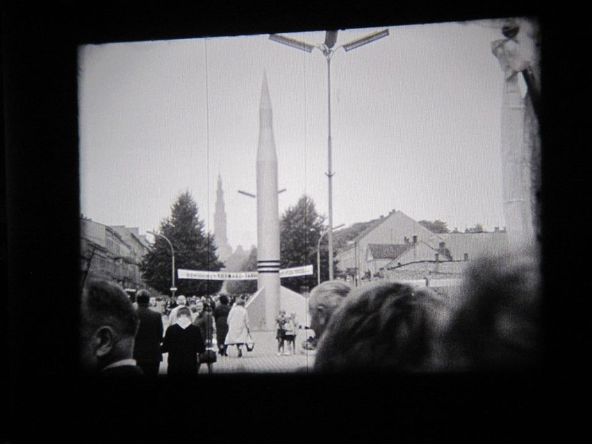 Częstochowa. Rok 1961 - Plac Biegańskiego - rakieta ku czci...