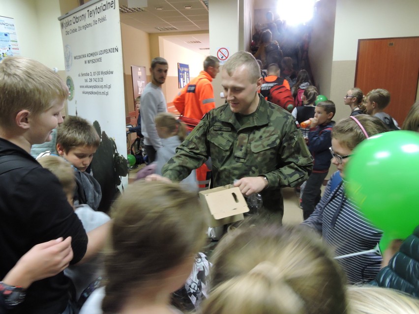 Stary Lubotyń. Kampania antynarkotykowa w szkole [ZDJĘCIA, WIDEO]