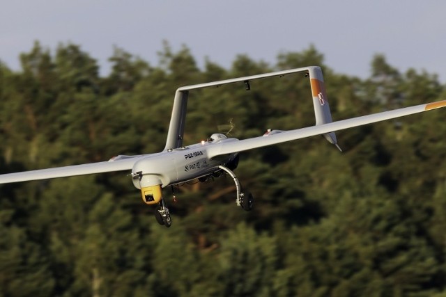 Polski dron z WZL nr 2 lata, ale podobno trzeba usunąć jeszcze problemy techniczne