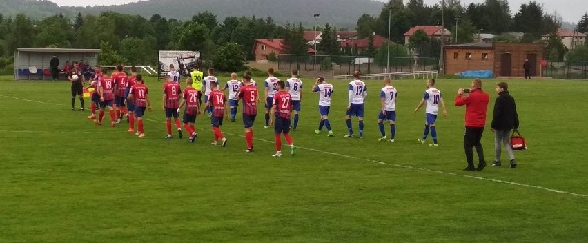 Regionalny Puchar Polski. Sensacja w Daleszycach. Spartakus przegrał z Granatem 1:5. Zespół ze Skarżyska w finale zagra z KSZO [ZDJĘCIA]