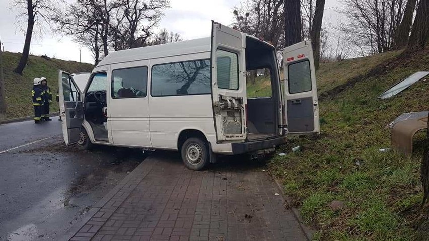 Do wypadku doszło w piątek 15 marca na ul. Kosieczyńskiej w...