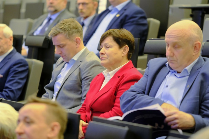 Podczas konferencji w Sali Sesyjnej Urzędu Marszałkowskiego...