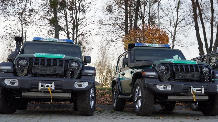 Nowe pojazdy w podlaskiej straży granicznej. To Jeepy Wrangler Sahara (zdjęcia)