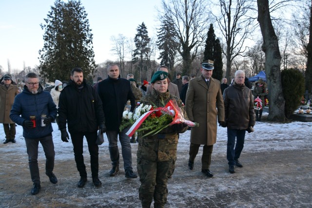 Obchody Narodowego Dnia Zwycięskiego Powstania Wielkopolskiego 1918-1919 w Sulechowie