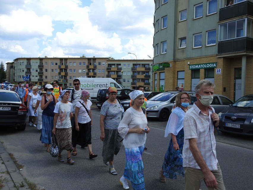 Pielgrzymka wyruszyła przed godz. 14.