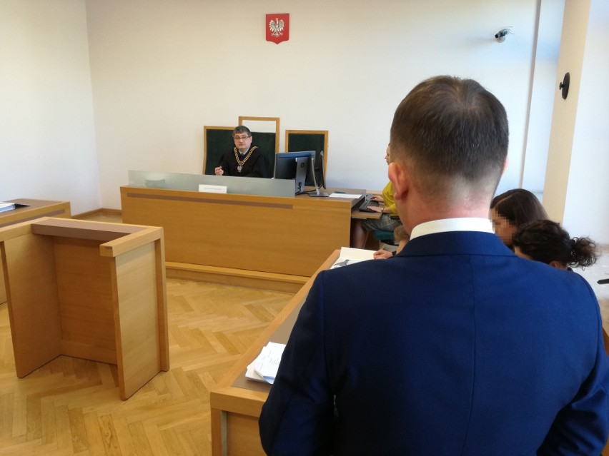 Ruszył proces Artura Habzy i pracownic Urzędu Marszałkowskiego. Oskarżeni są m.in. o poświadczenie nieprawdy
