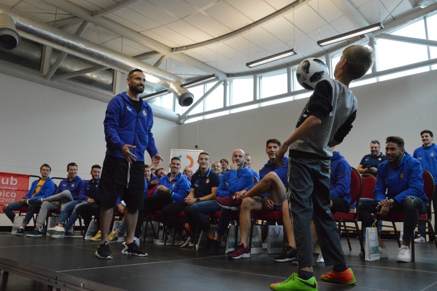 Tego popołudnia kibice Wisły długo nie zapomną! Carlitos, Paweł Brożek, Arkadiusz Głowacki i reszta drużyny odwiedziła Dobczyce