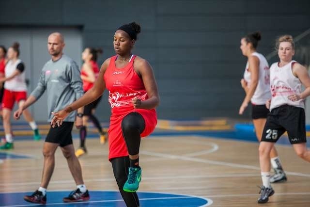 Trening koszykarek ArtegoArtego DeNesha Stallworth