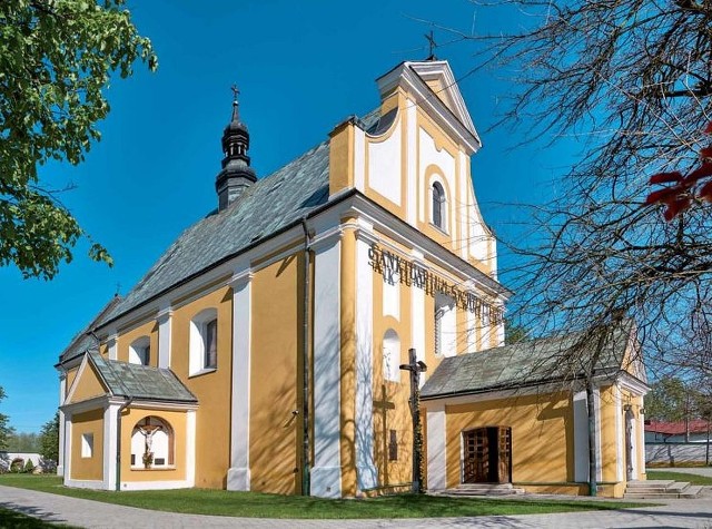 Na remont elewacji kościoła parafialnego Świętego Wojciecha w Bielinach dostali 150 tysięcy złotych