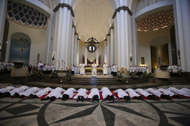 Święcenia diakonów w Katowicach