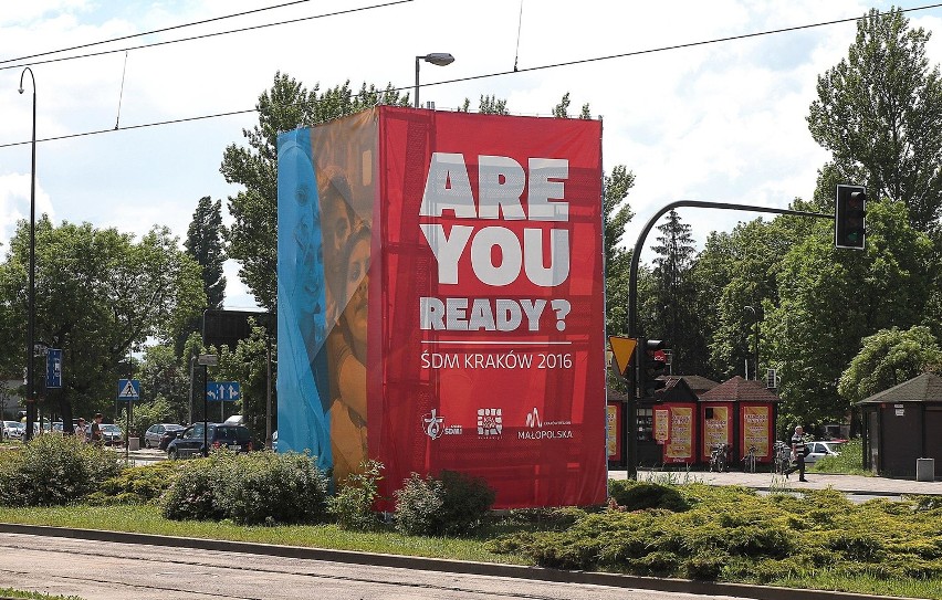 Pierwsze billboardy ŚDM na ulicach Krakowa [ZDJĘCIA]