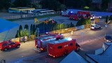 Wojewoda opolski: osoby poszkodowane uzyskają niezbędną pomoc. Trwa akcja po wybuchu gazu w kamienicy w Kędzierzynie-Koźlu