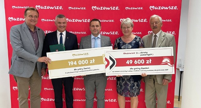 Urząd Miejski w Zwoleniu dostał ponad 243 tysiące złotych na inwestycje drogowe i wsparcie dla strażaków ochotników.