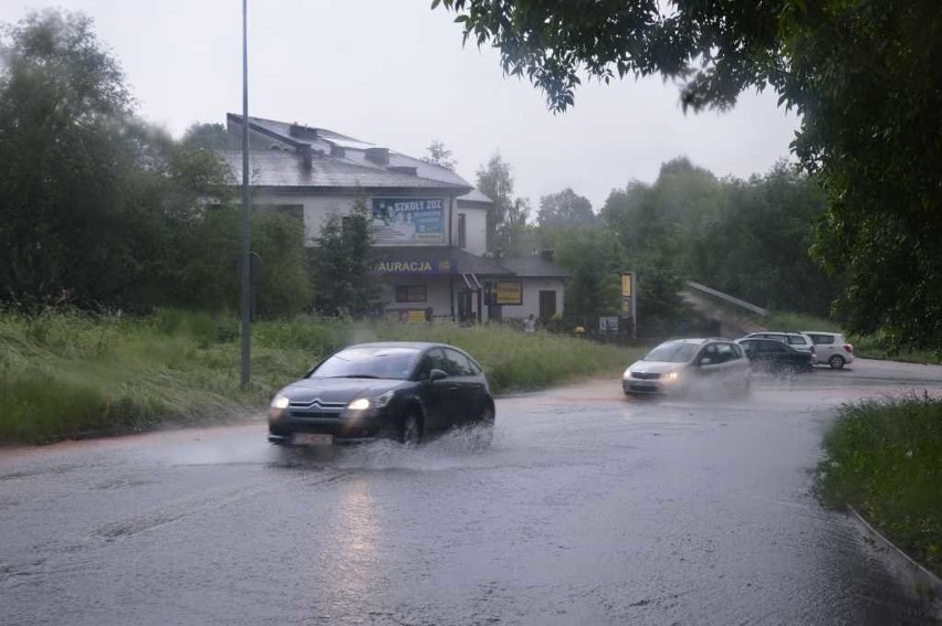 Potężna ulewa w Starachowicach. Miasto sparaliżowane