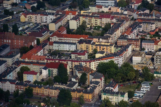 W mieszkaniowym zasobie Miasta Słupska znajduje się łącznie 438 lokali przeznaczonych na najem socjalnych i pomieszczeń tymczasowych. .