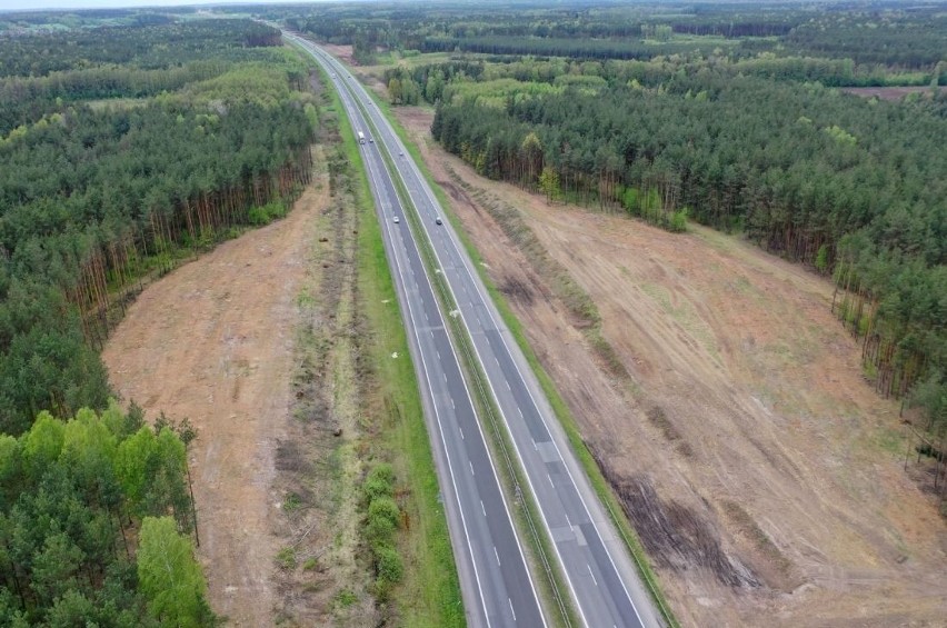 Tak obecnie wygląda plac budowy autostrady A1 od Częstochowy...