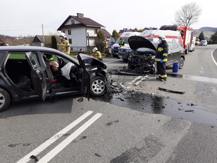 Na drodze krajowej nr 75 w Łososinie Dolnej doszło do...