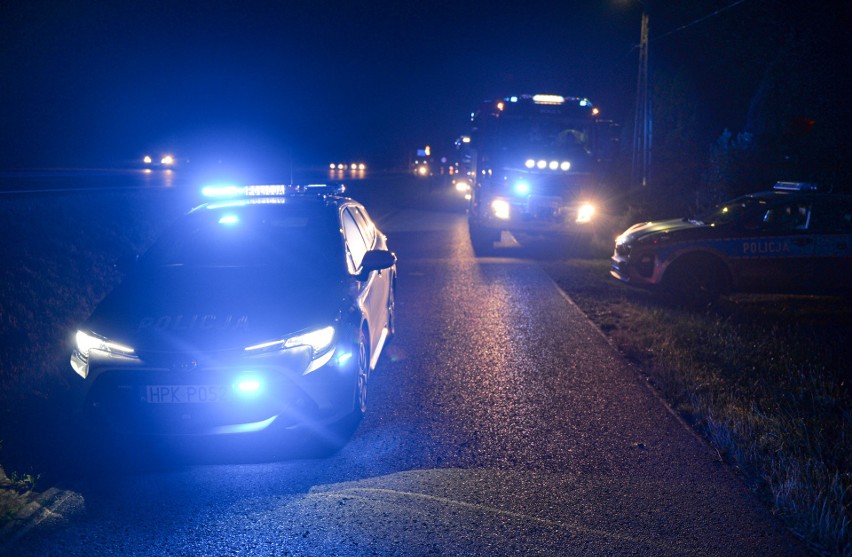 Tragiczny wypadek w Zadąbrowiu koło Przemyśla. Na leżącego na drodze mężczyznę najechał 18-letni kierujący audi [ZDJĘCIA]