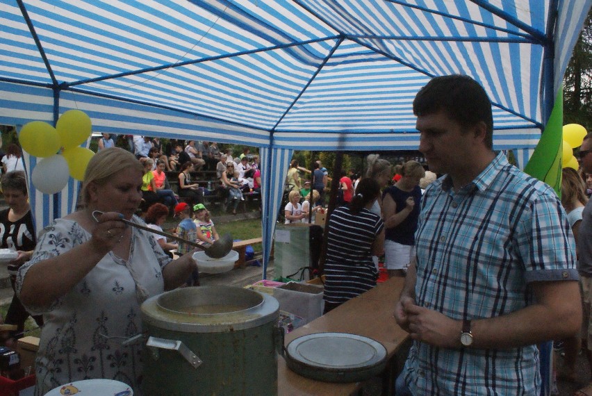 Rodzinny piknik w Szkole Podstawowej nr 23 w Tucznawie