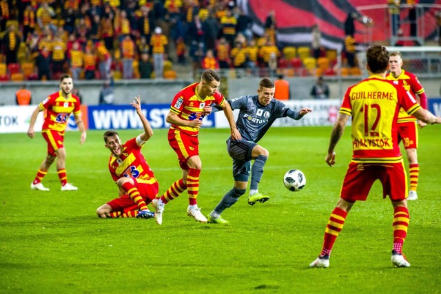 Legia Warszawa – Jagiellonia Białystok w meczu 28. kolejki Lotto Ekstraklasy. Spotkanie Legia – Jagiellonia już dziś, środę 3 kwietnia. Gdzie oglądać mecz Legia – Jagiellonia na żywo w telewizji oraz w internecie?