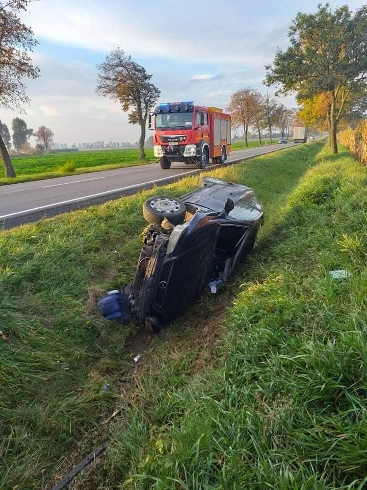 Strażacy z OSP Miłosławia pojechali na drogę krajową nr 15 w...