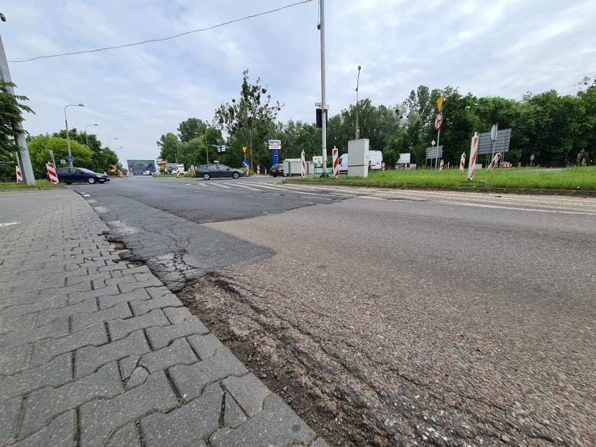 Rusza remont pl. Armii Krajowej w Toruniu. Będą utrudnienia dla kierowców, ale dziury znikną