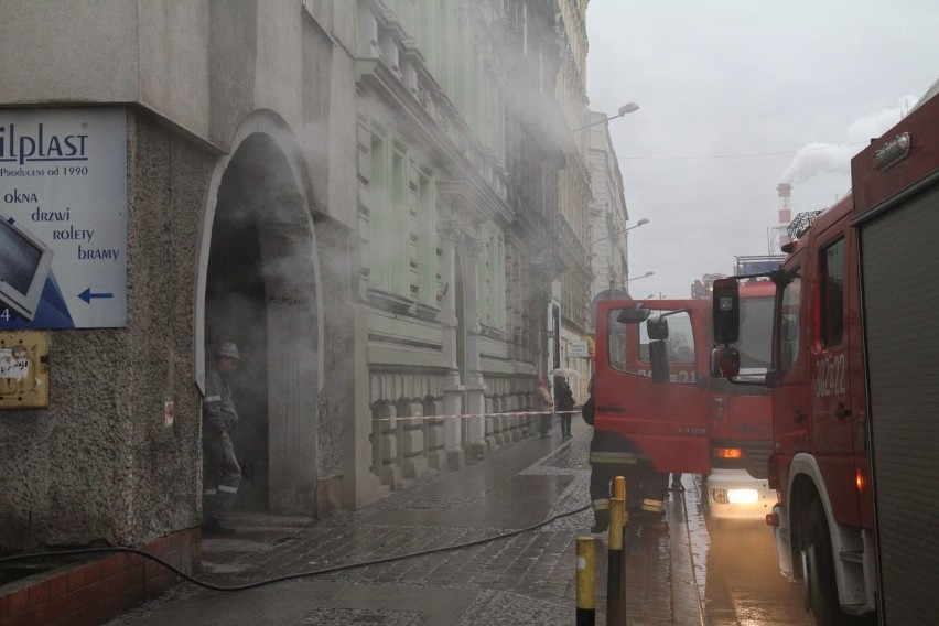 Około godz. 13. w piwnicy jednej z kamienic na ul. św....