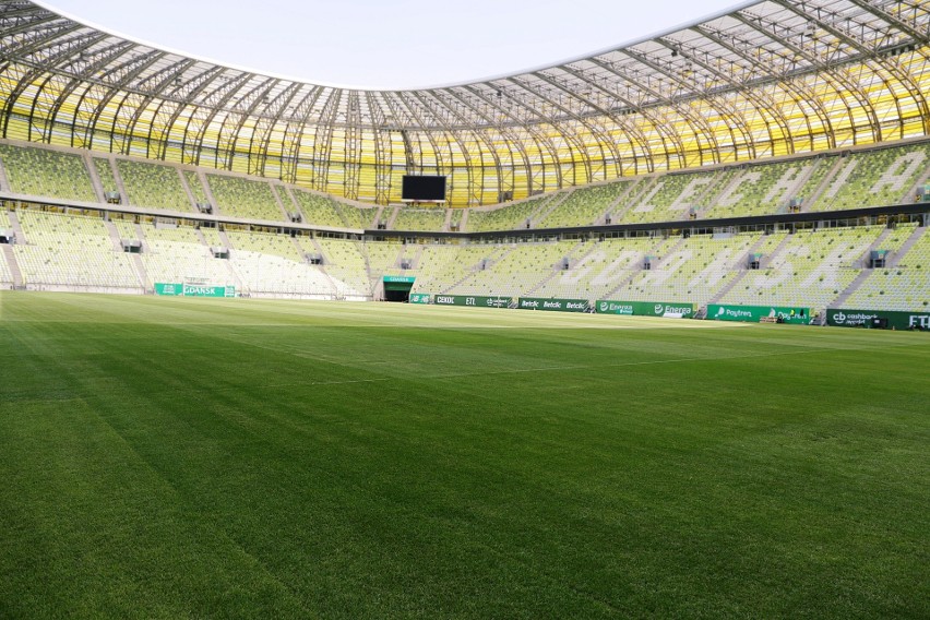 Stadion Energa Gdańsk ma nową murawę. Prace nad jej...